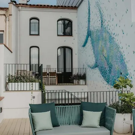 Petit Luxe Volta Bed & Breakfast *